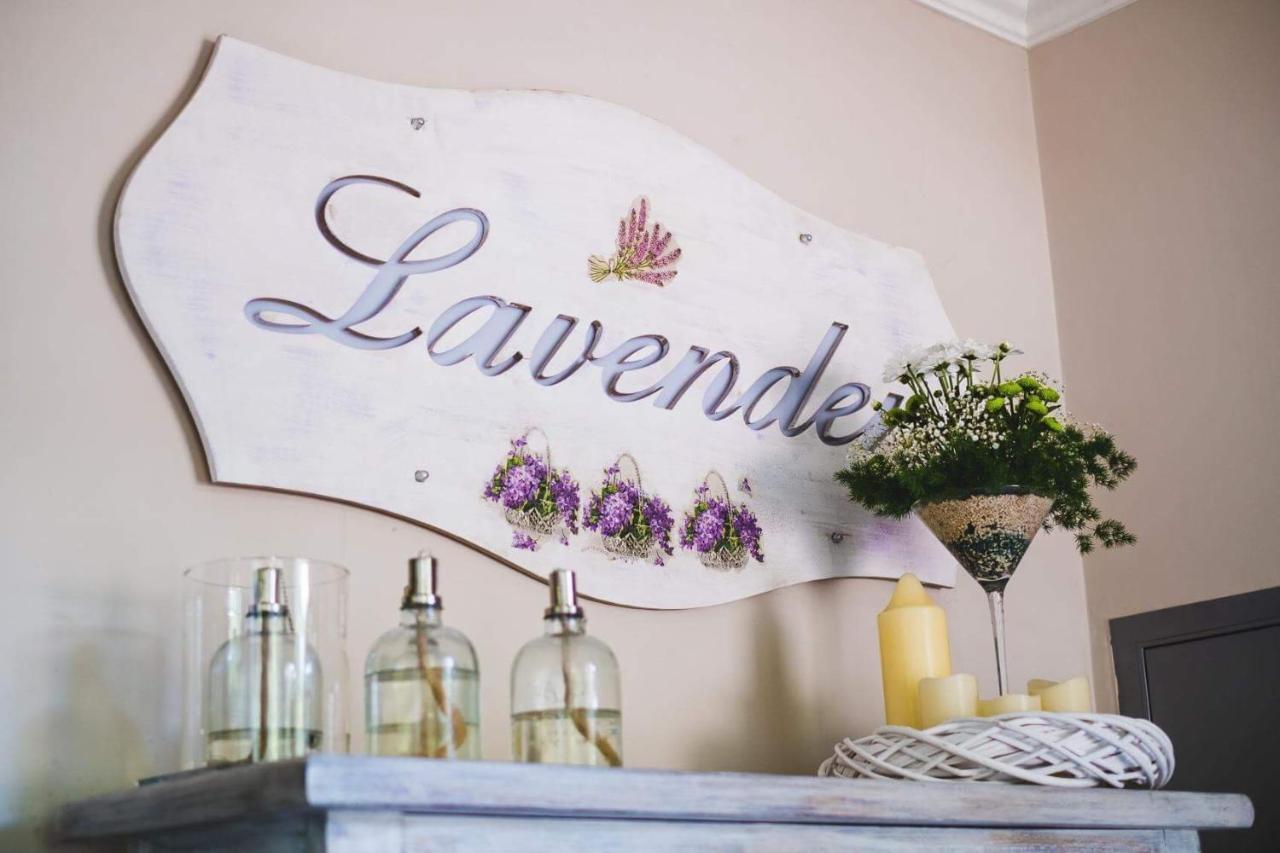Lavender - Restauracja I Pokoje Goscinne Nowy Tomysl Exterior photo